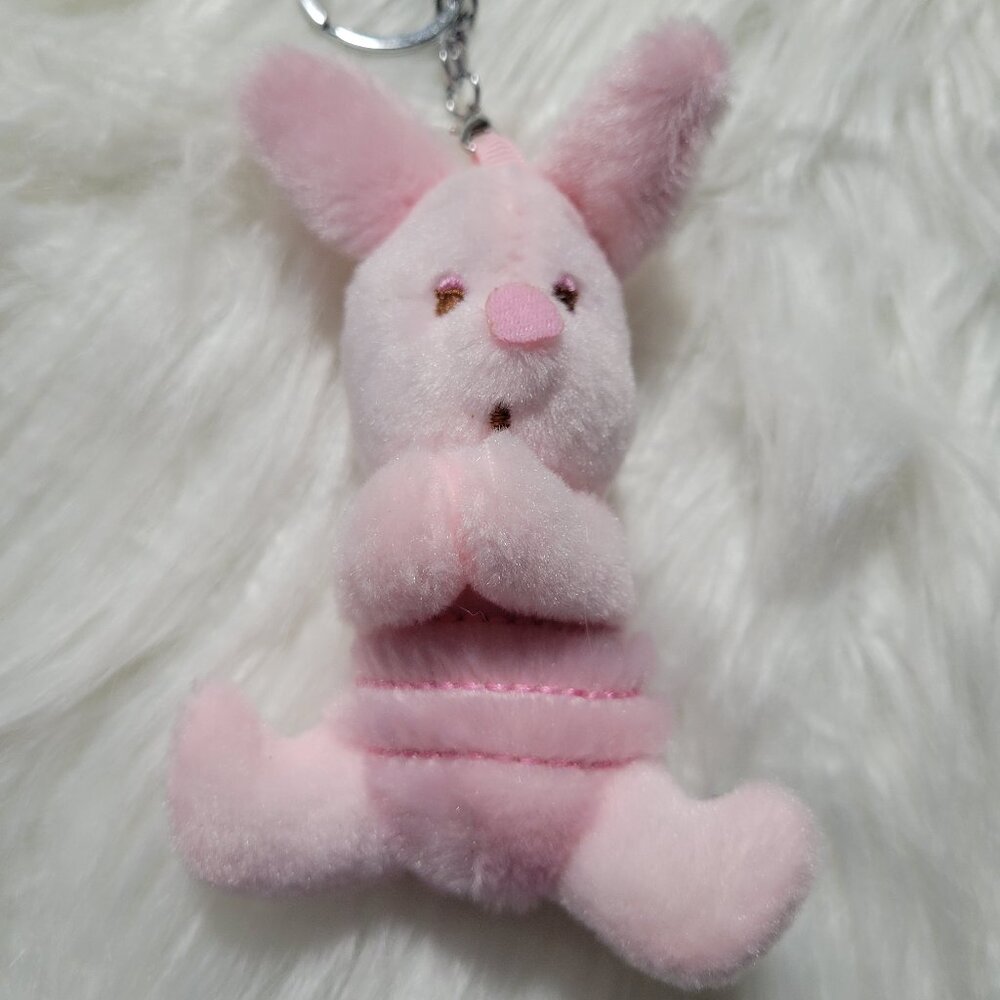 Winnie The Pooh Piglet Plush Keychain View 6